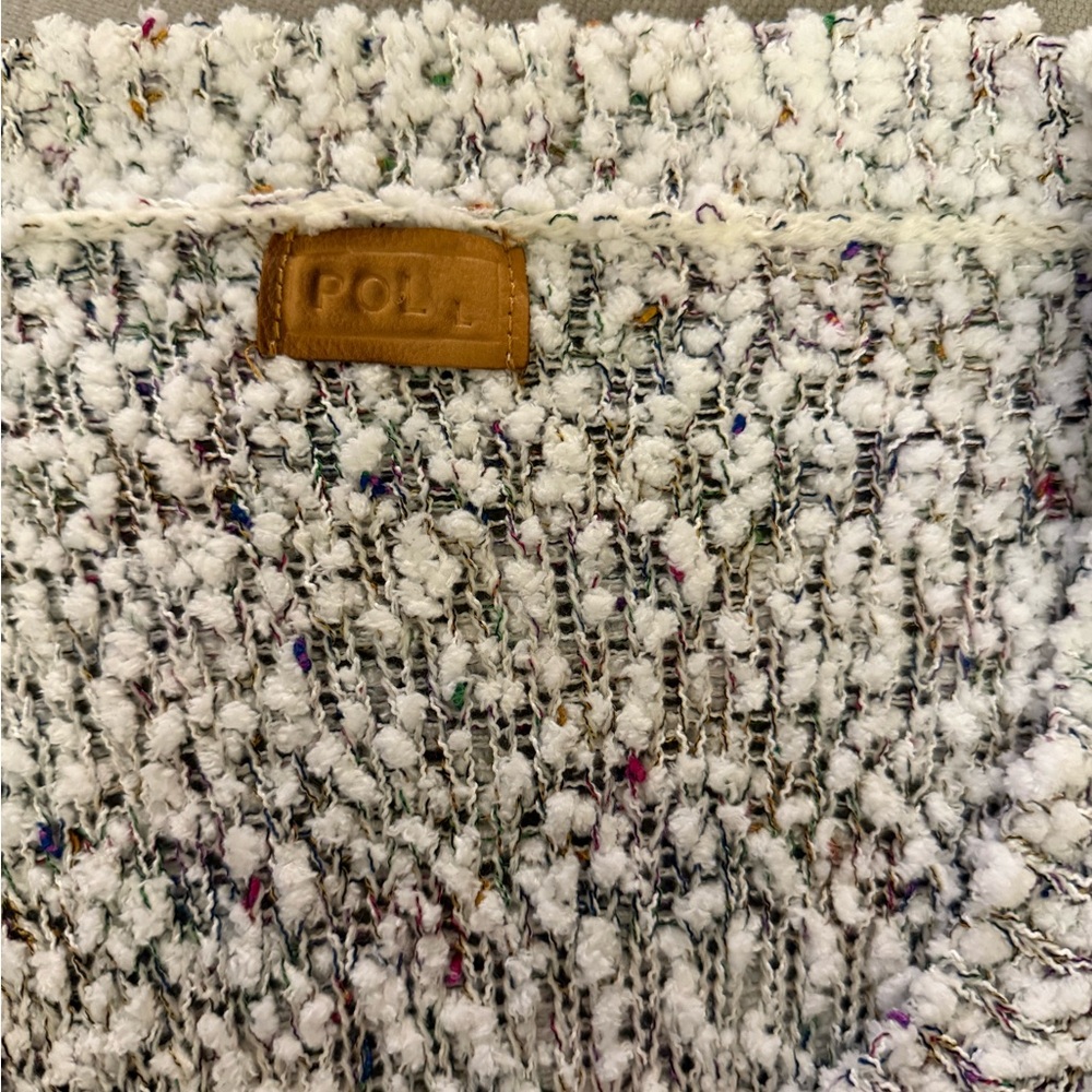 POL sweater - Picture 7 of 7